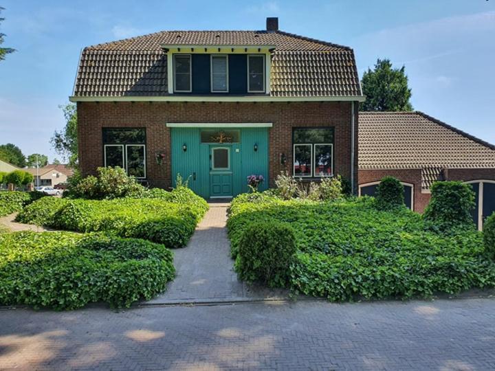 De Vliegende Vlinder Bed & Breakfast Nederweert Exterior photo
